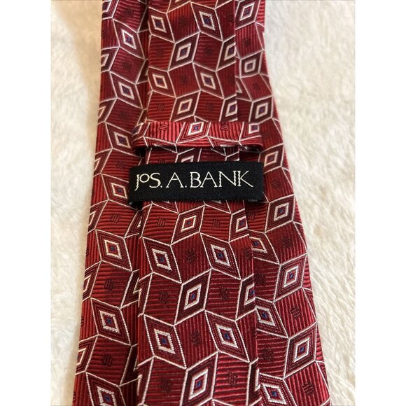 Jos. A. Bank Necktie Men's Geometric Red Silk  3.5 Inches Wide Classic Diamond - Picture 5 of 6